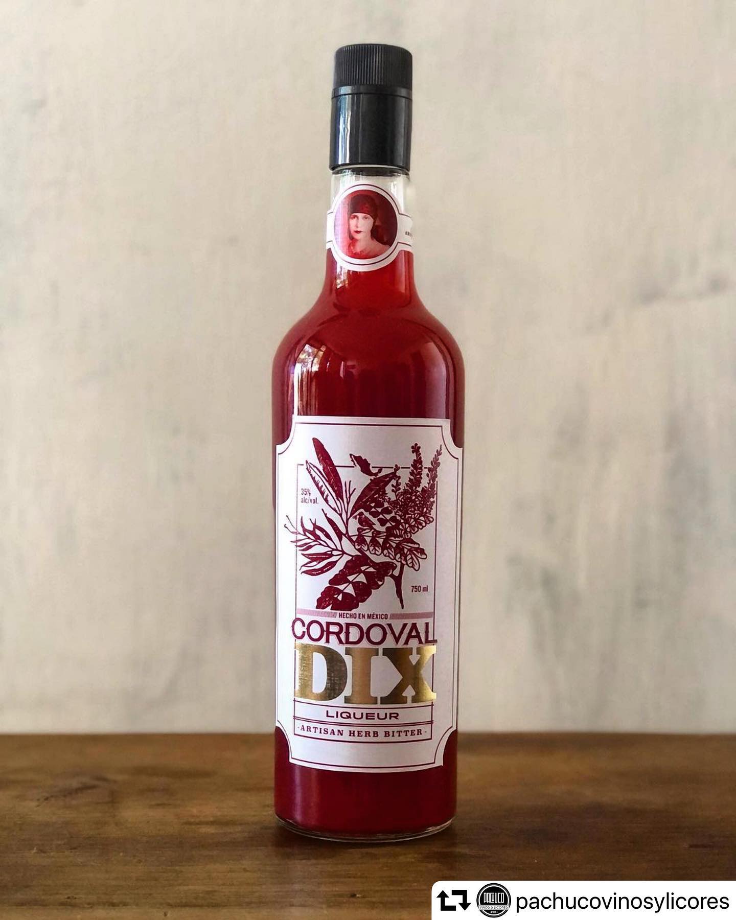 LICOR CORDOVAL DIX 750 ML™